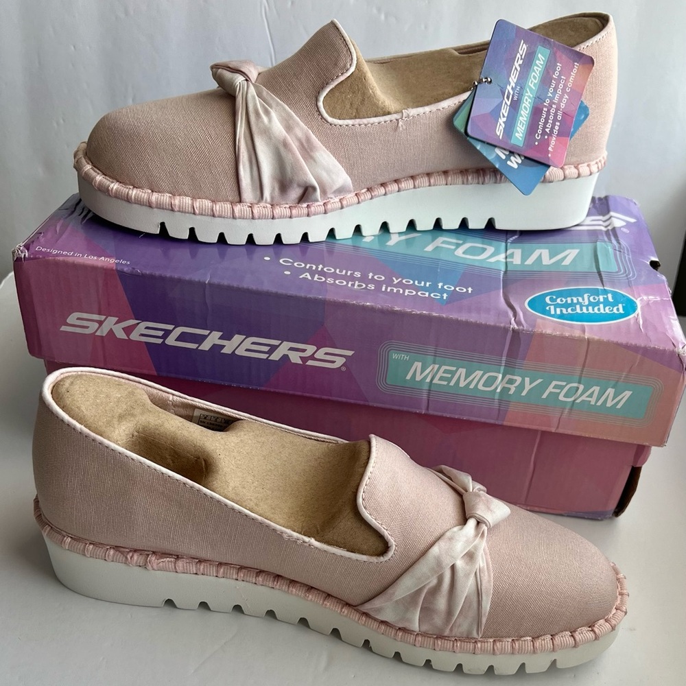 Skechers Macie Knot Cushion Loafers Watercolor Feels Blush Size 8 M NEW